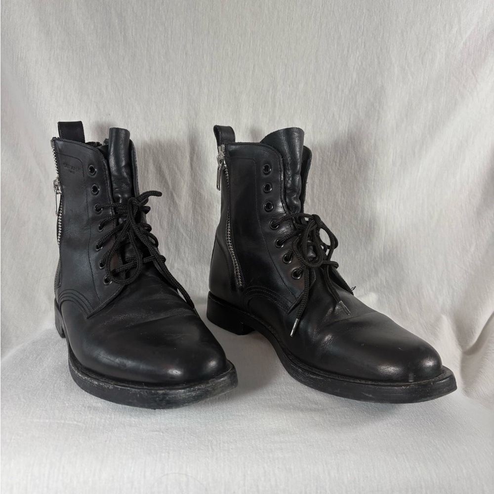 Saint Laurent Paris Black Leather Chelsea Boots with High Ankle Design